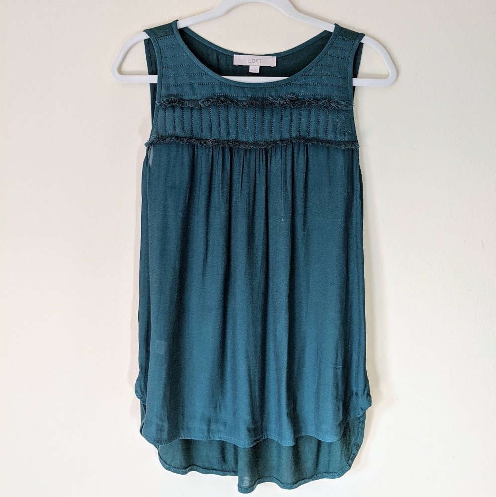 Loft dark green quilted fringed tank